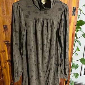 Leaf Patterned Long Sleeve Dress